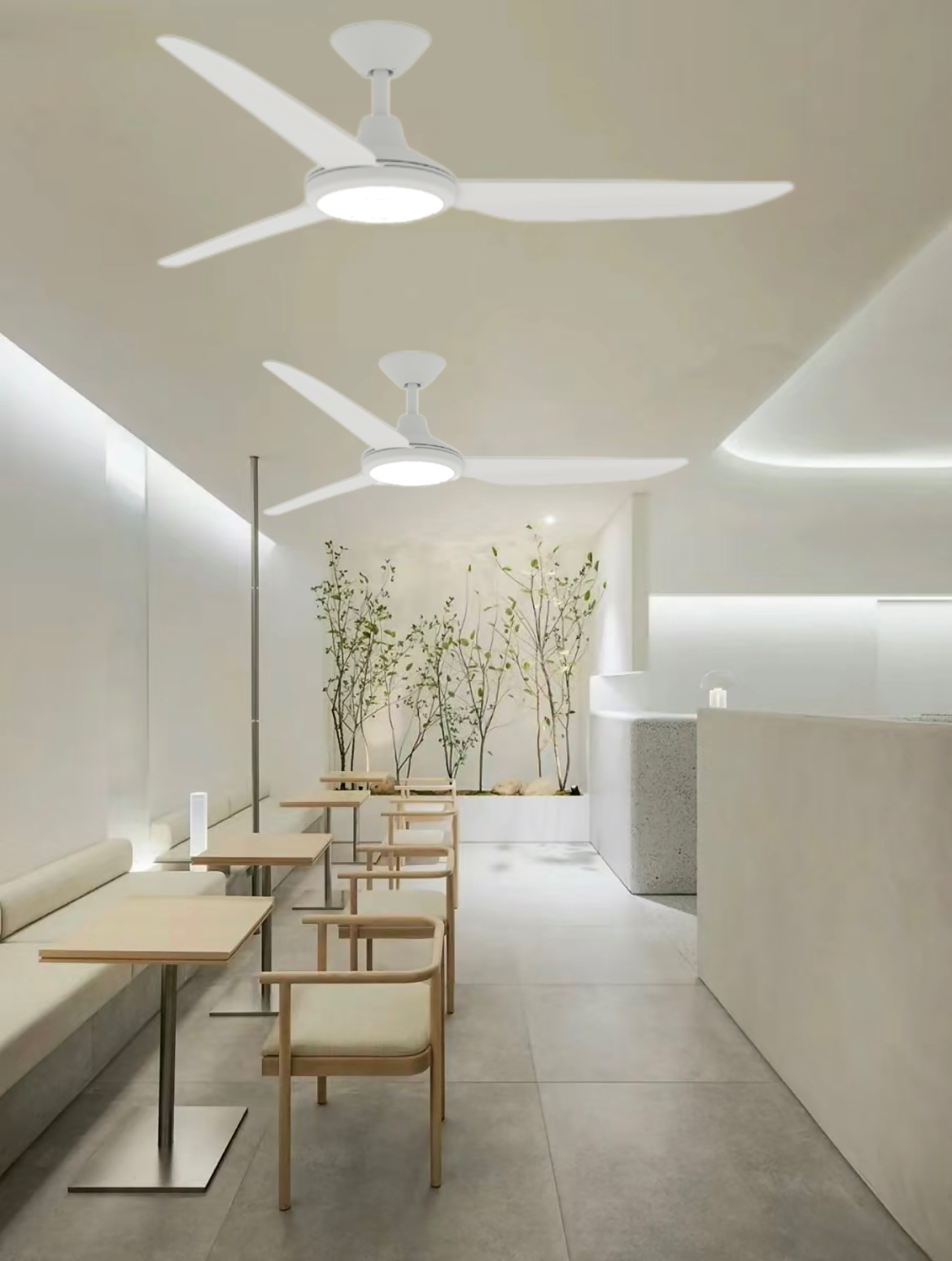 L&aacute;mpara ventilador de techo para comedor.